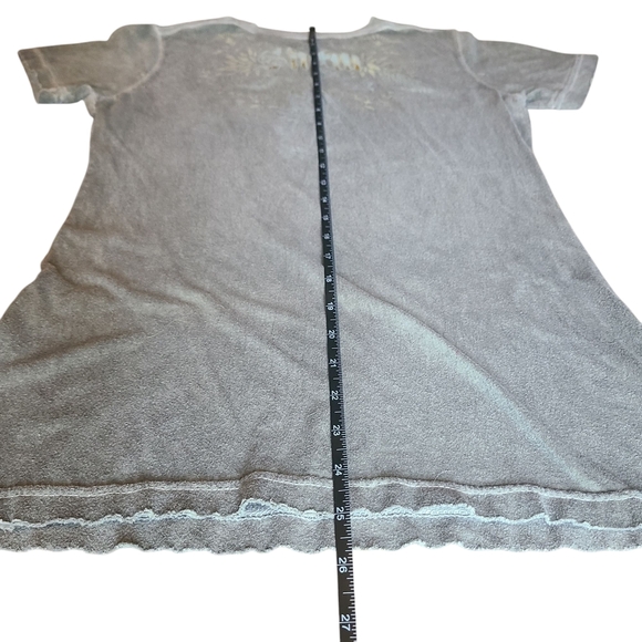 Sinful by Affliction Women’s Graphic Tee Gray Gold Foil Buckle Shirt Medium - Picture 8 of 8